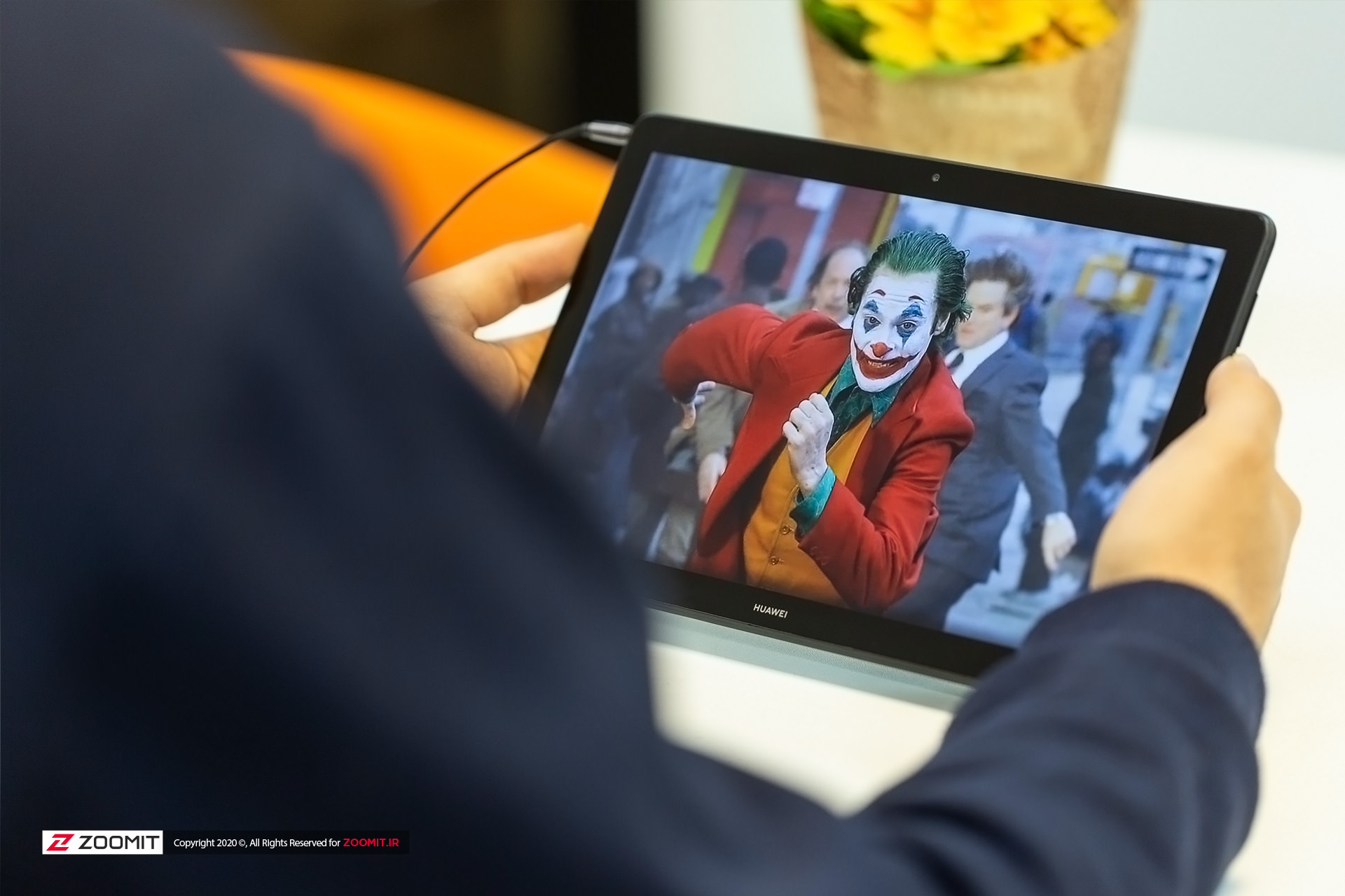 Huawei mediapad T5 tablet showing joker movie