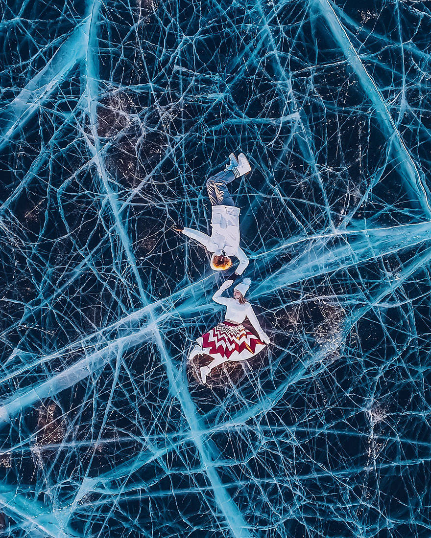 تصاویر دریاچه یخ زده بایکال در سیبری