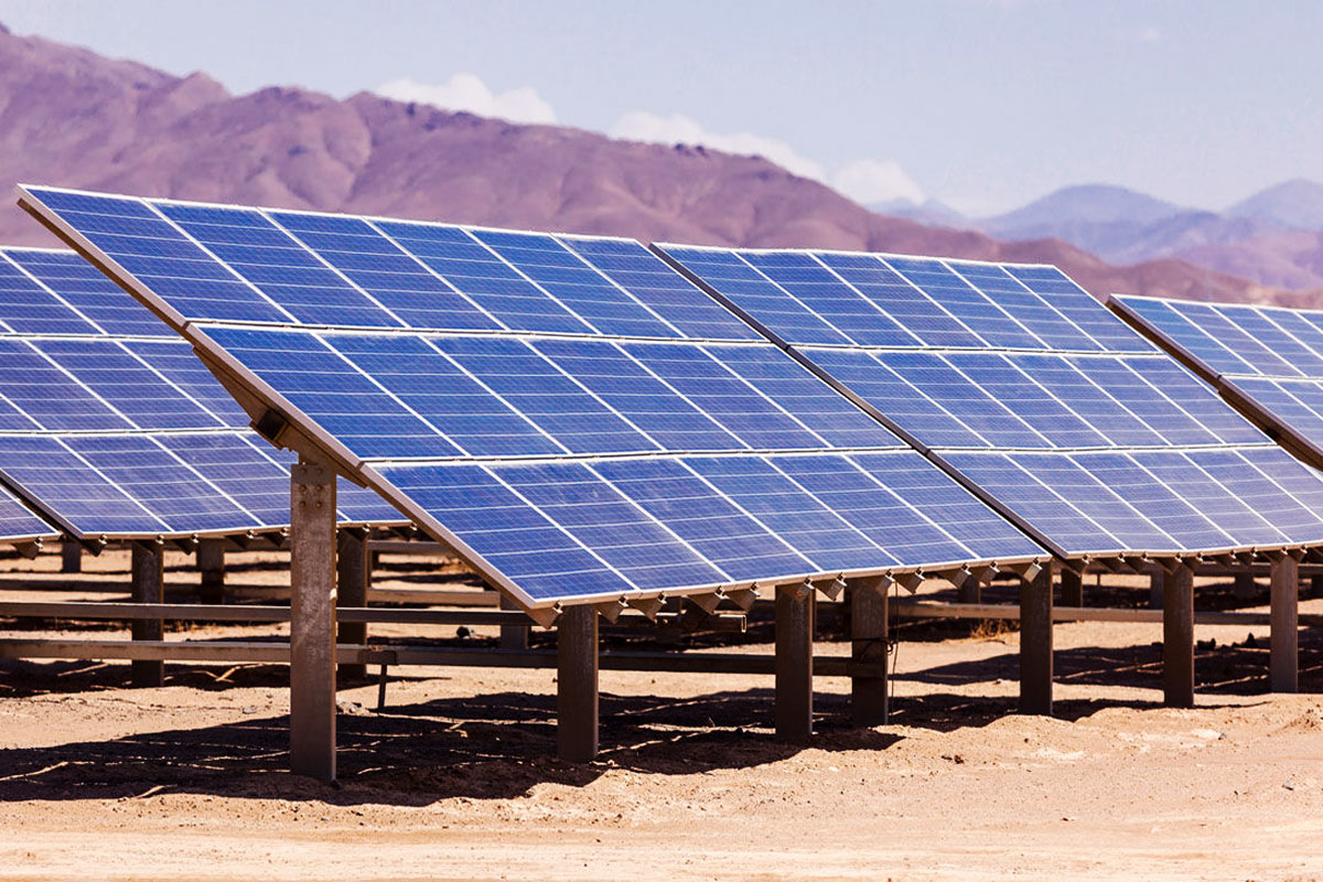 ابداع راهکاری ساده و خلاقانه برای خنک‌‌سازی پنل‌‌های خورشیدی