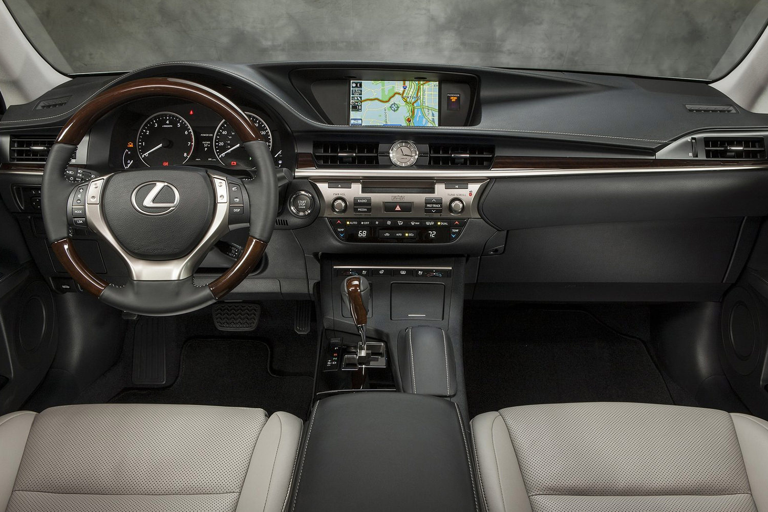 خودرو لکسوس / Lexus ES250 2013 کابین