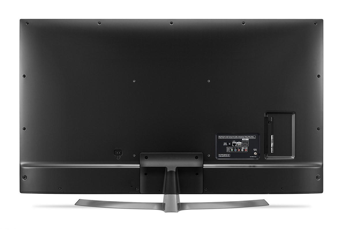 نمای پشت تلویزیون ال جی UJ6900 مدل 55 اینچ با رنگ مشکی و نمایش محل پورت های پشتی و کناری