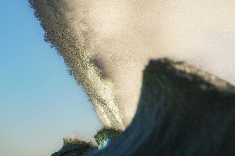 فینالیست رای کولینز در مسابقه عکاسی 2020 Surf Photo Nikon Australia
