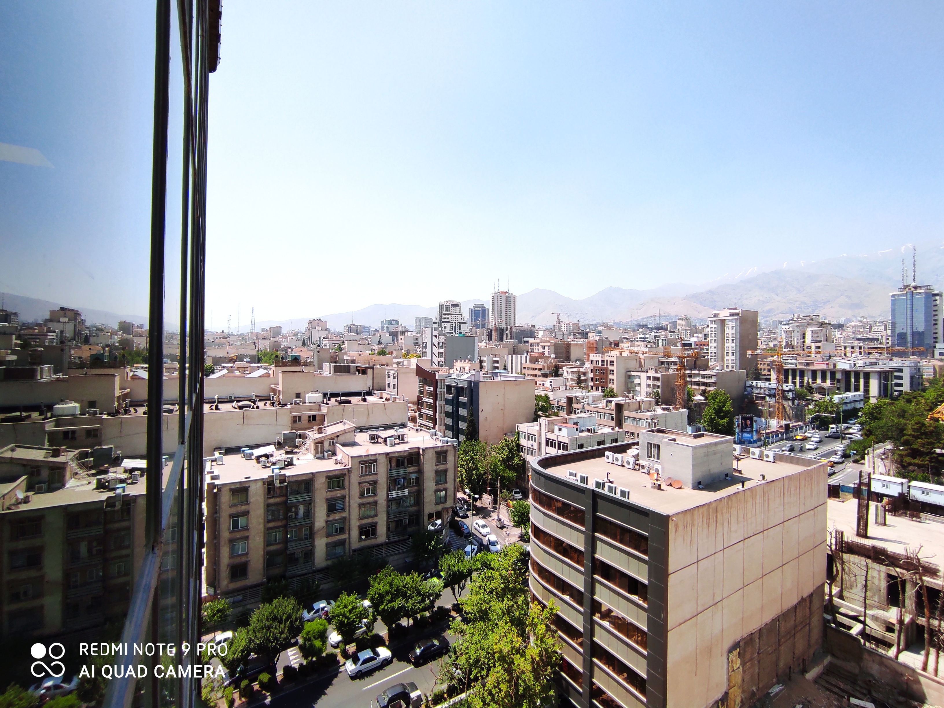 نمونه عکس ردمی نوت 9 پرو - اولتراواید - ساختمان و خیابان