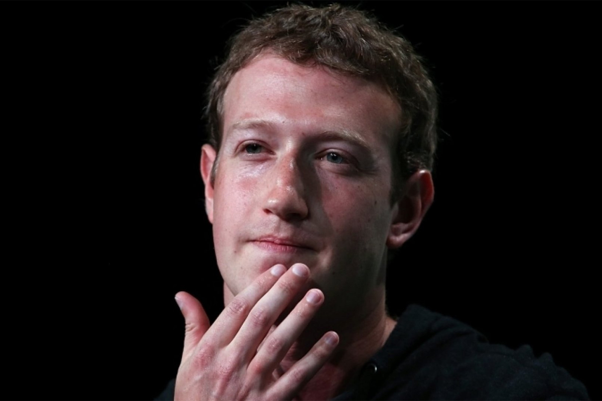 مارک زاکربرگ / Mark Zuckerberg مدیرعامل فیسبوک نگران در حال فکر از نزدیک