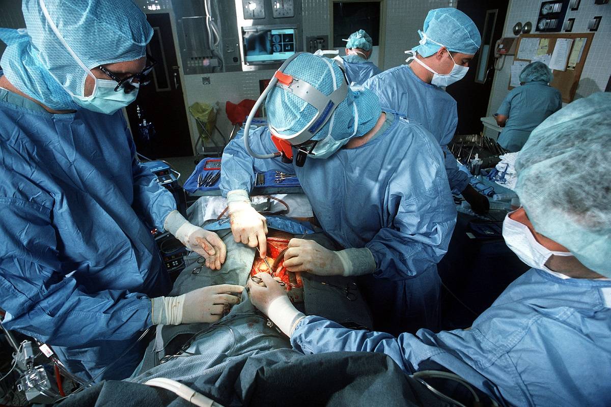 چگونه جراحان آموختند قلب در حال تپش را جراحی کنند؟