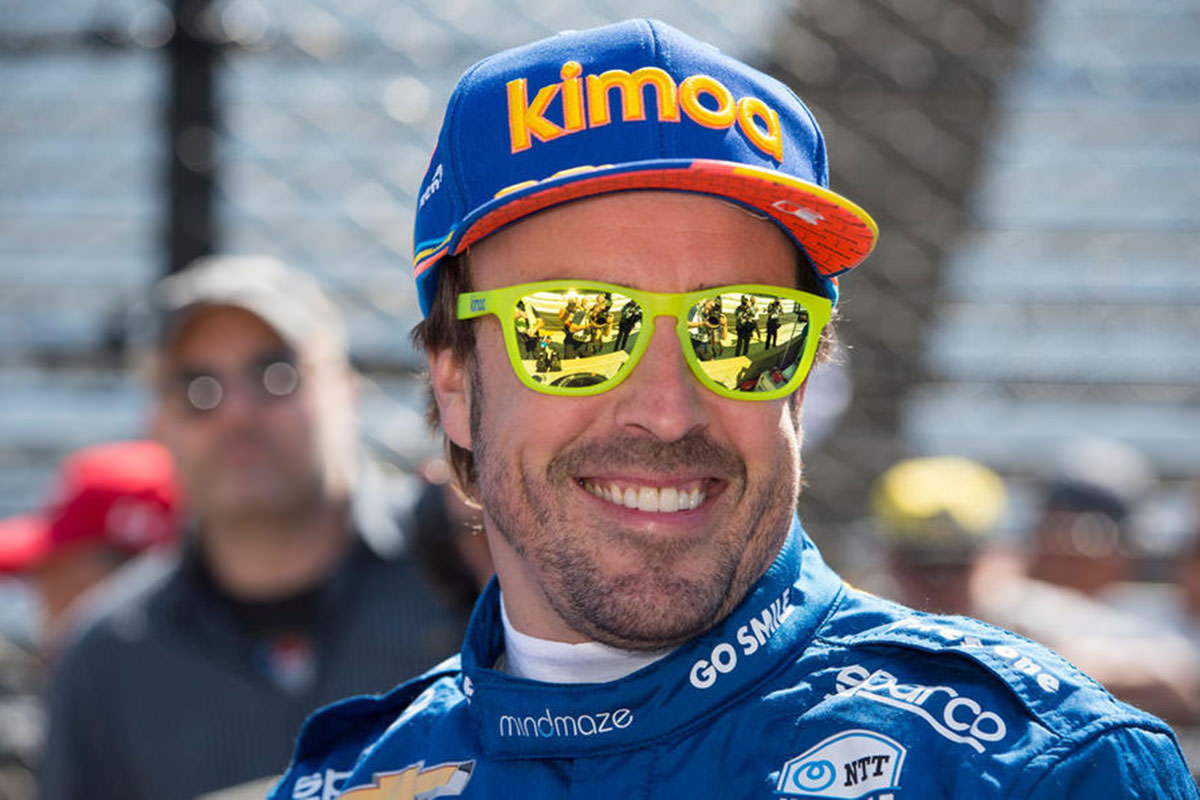 فرناندو آلونسو / Fernando Alonso با عینک آفتابی 