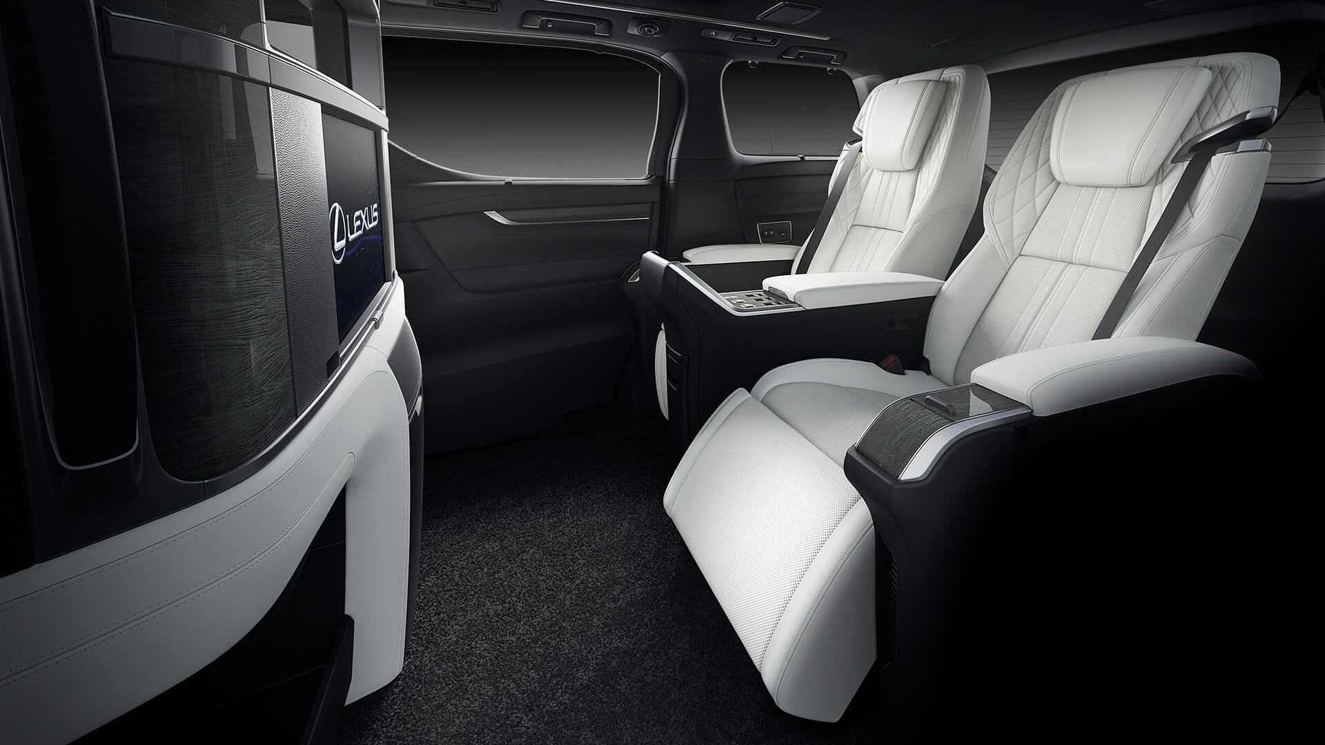 نمای صندلی مینی ون لوکس لکسوس ال ام / Lexus LM Minivan