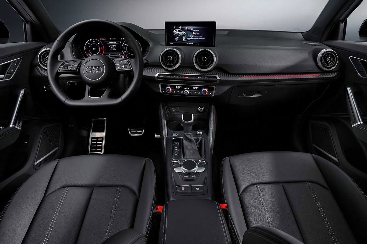 نمای داخل کابین کراس اور آئودی کیو 2 / 2021 Audi Q2 crossover