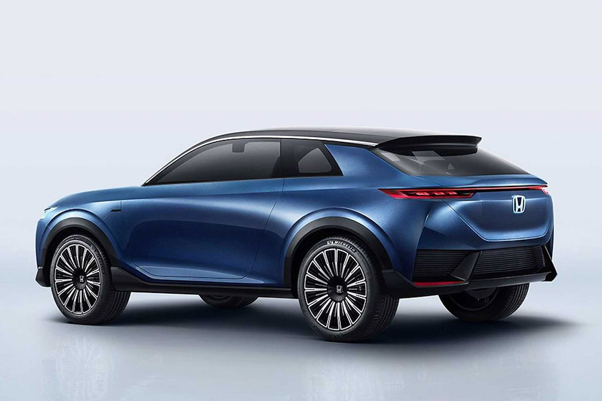 نمای عقب خودرو شاسی بلند مفهومی و برقی هوندا / Honda SUV e:concept آبی رنگ