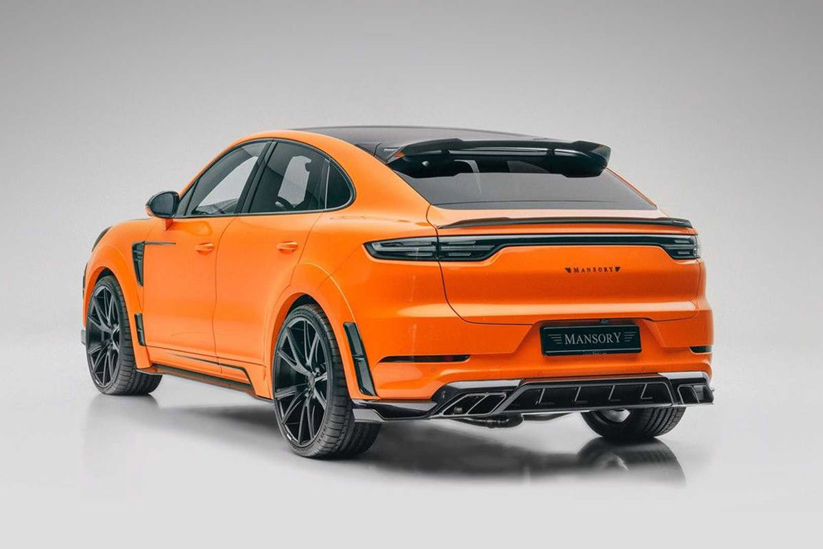 نمای عقب شاسی بلند پورشه کاین تیونینگ منصوری / Mansory Porsche Cayenne با طرح دو رنگ نارنجی و مشکی