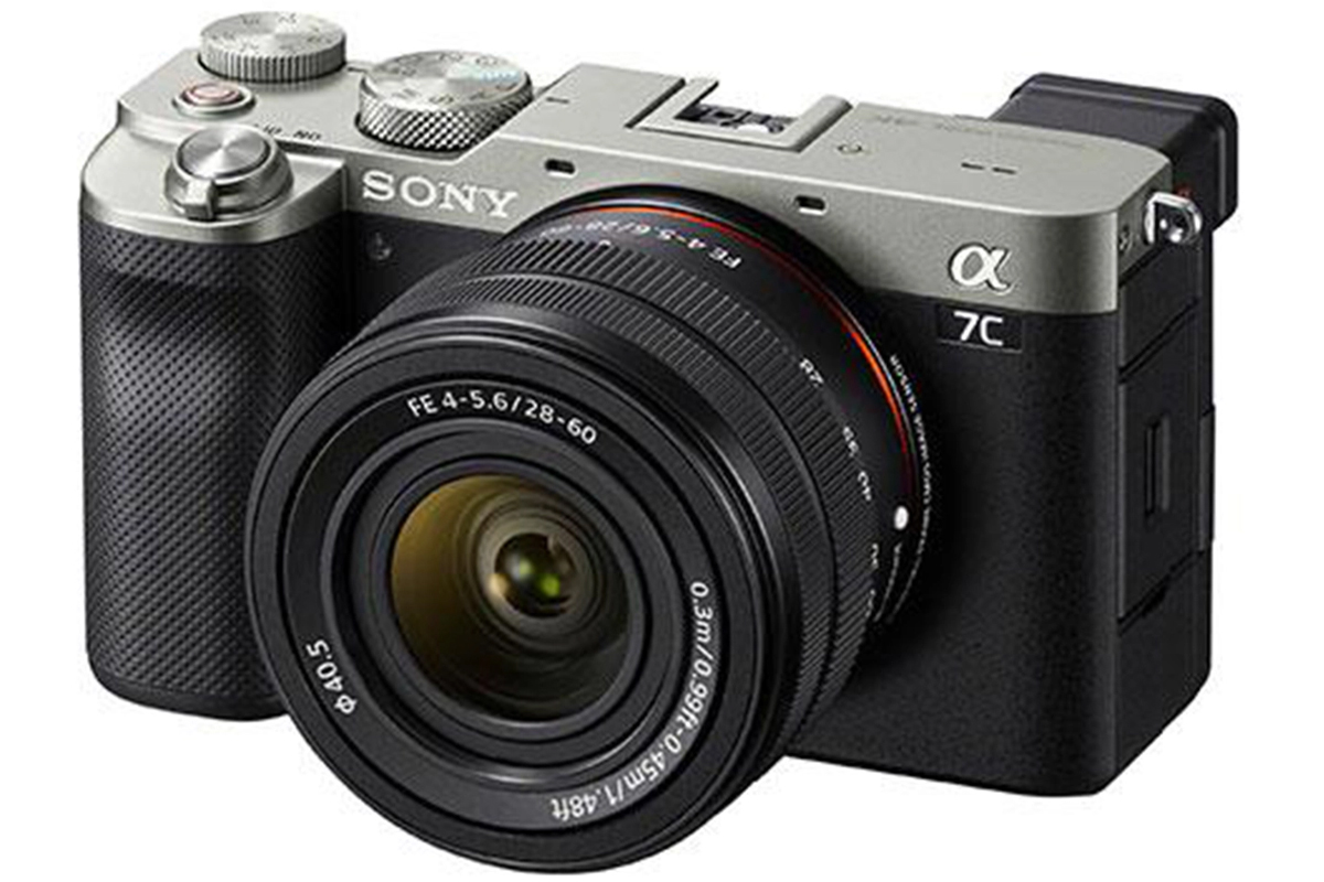 نمای جلو دوربین سونی Sony a7C رندر غیررسمی