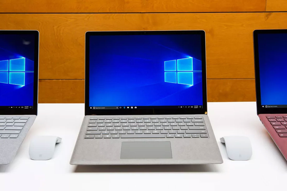 مایکروسافت سرفیس لپ تاپ جدیدی با نمایشگر ۱۲/۵ اینچی عرضه می‌کند