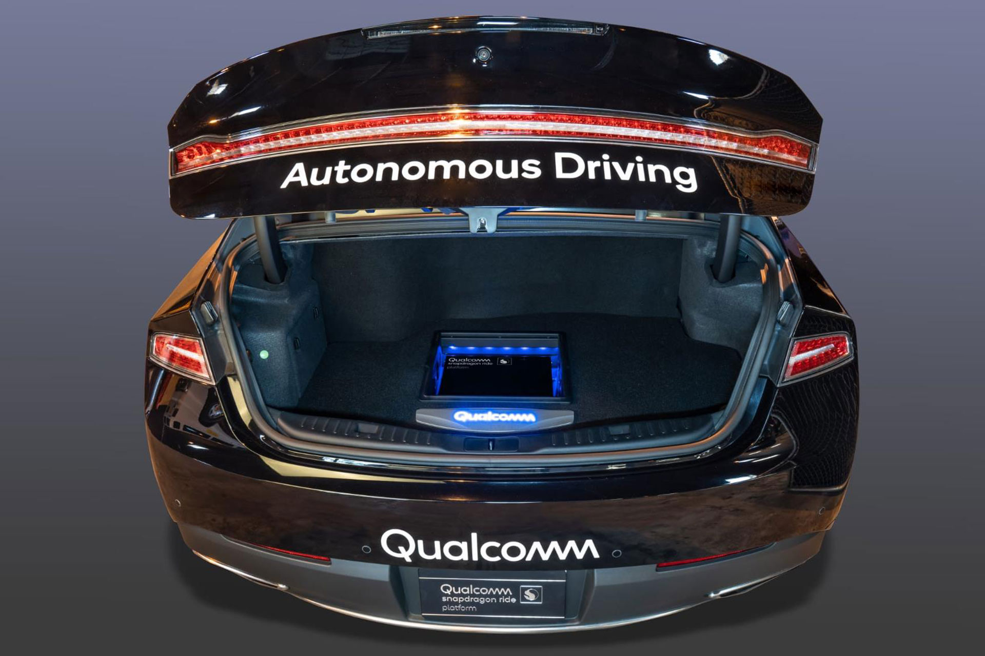 کوالکام از نسل چهارم پردازنده‌ خودروی اسنپدراگون رونمایی کرد