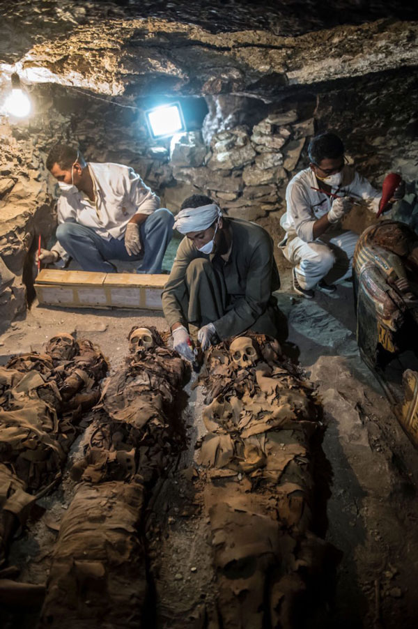 کشف ۱۶۰ تابوت در گورستان باستانی در مصر