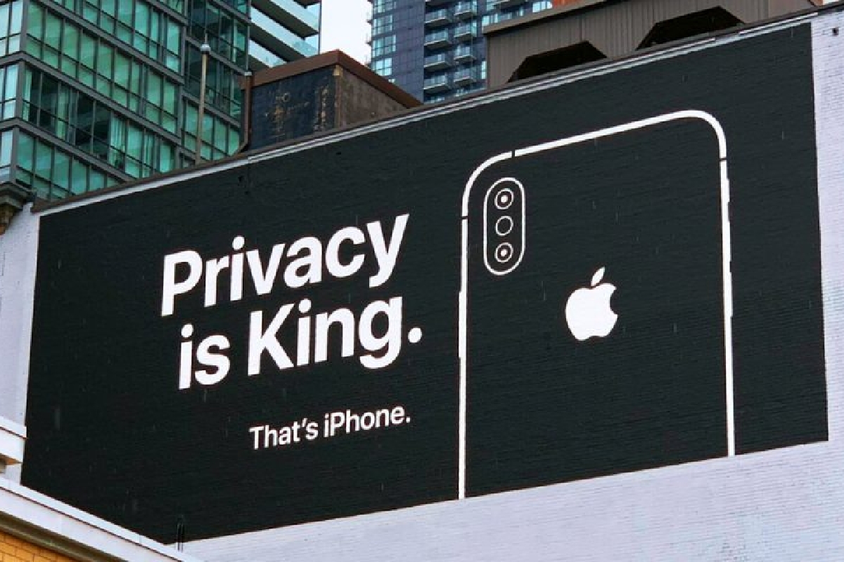 بنر تبلیغاتی اپل در ارتباط با حریم خصوصی