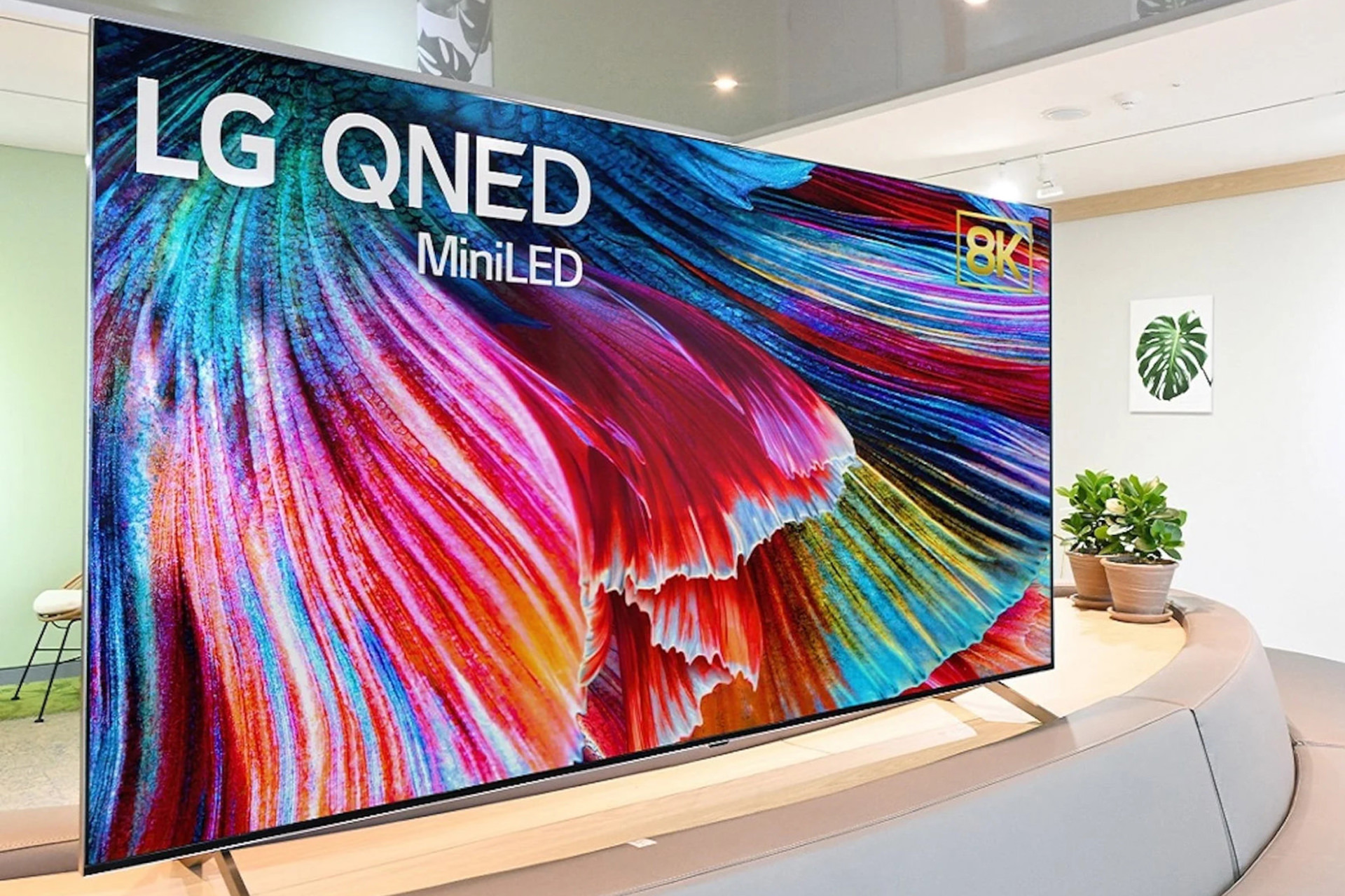 تلویزیون ال جی کیوند / LG QNED رندر رسمی از نمای راست جلو