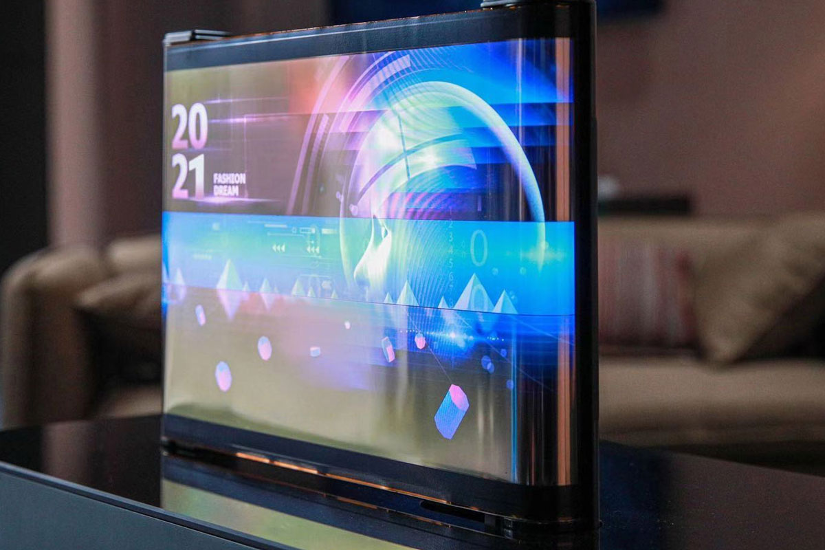 مدل مفهومی تبلت رولشدنی TCL در CES 2021 معرفی شد