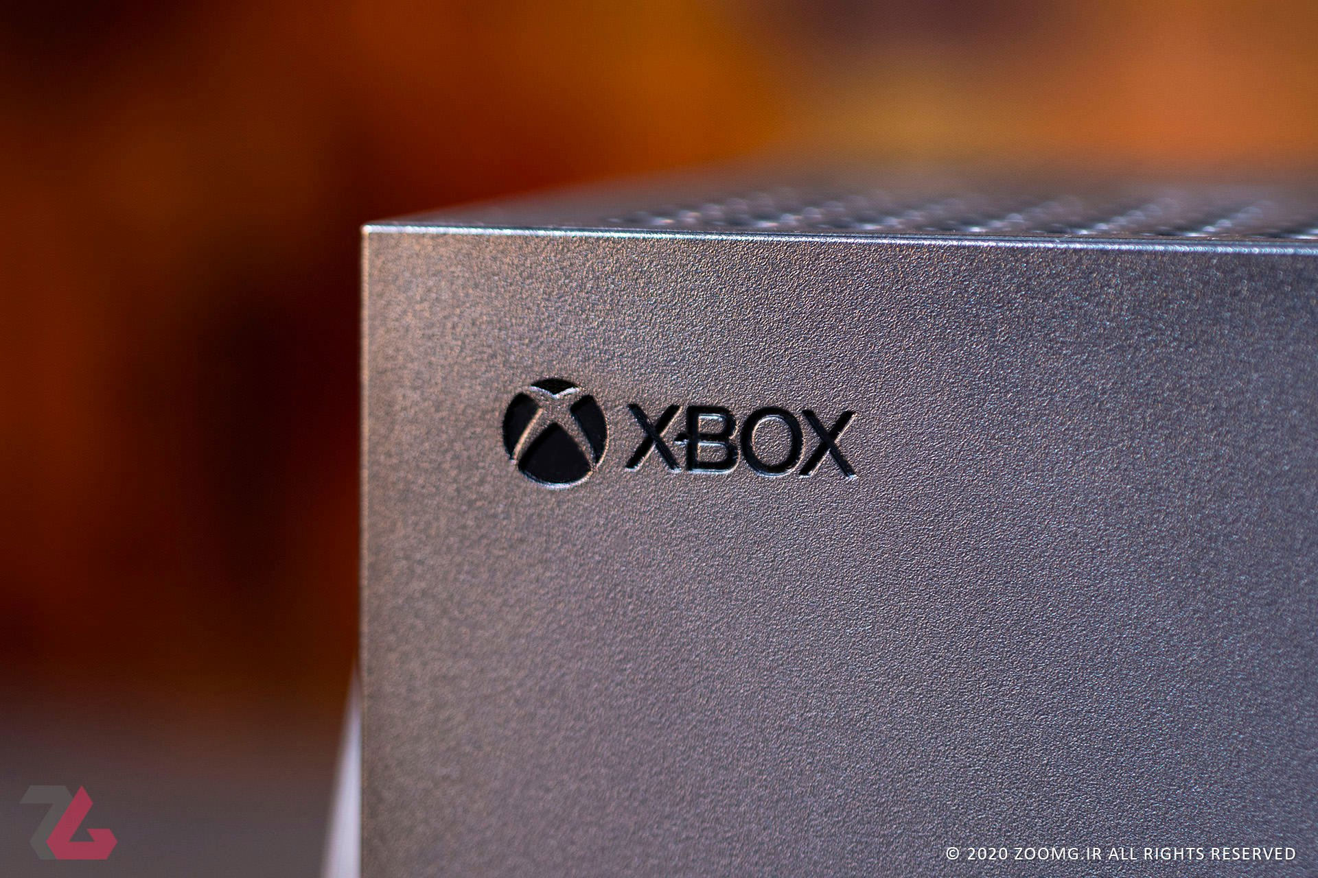 لوگو ایکس باکس روی بدنه کنسول ایکس باکس سری ایکس / Xbox Series X زومجی