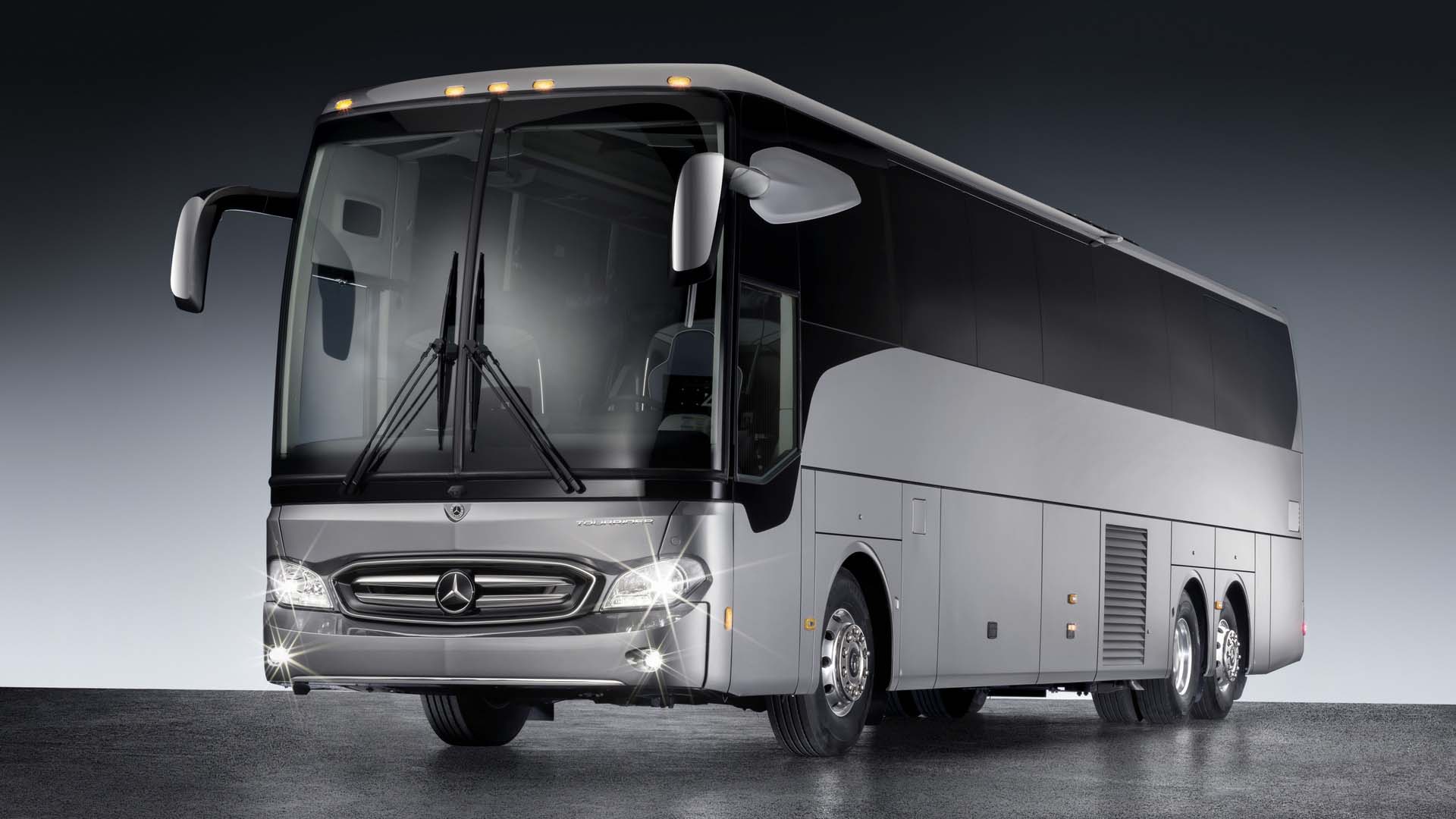 نمای جلو اتوبوس لوکس مرسدس بنز توررایدر / Mercedes-Benz Tourrider BUS