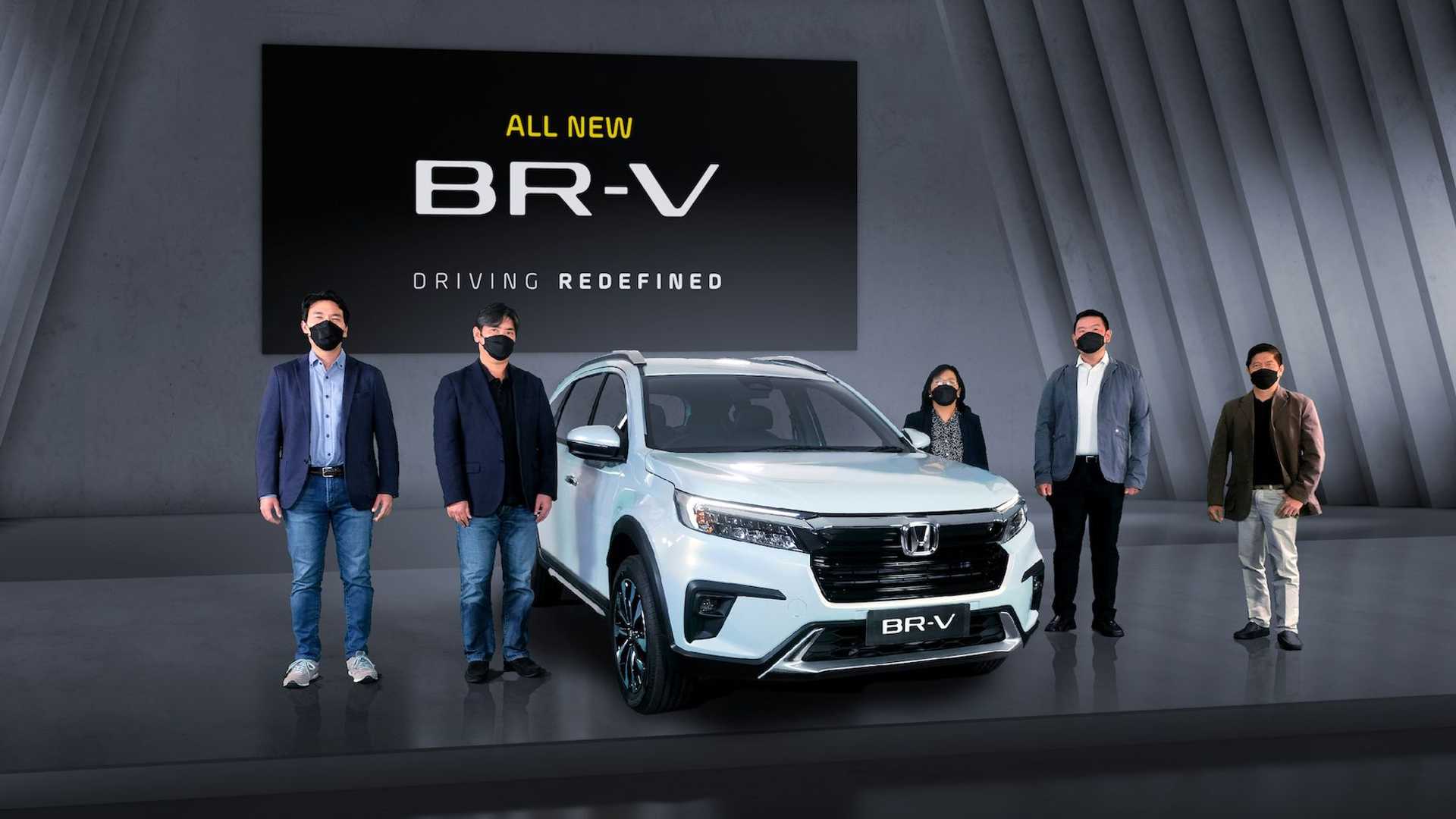 نمای جلو کراس اور هوندا بی آر وی / 2022 Honda BR-V