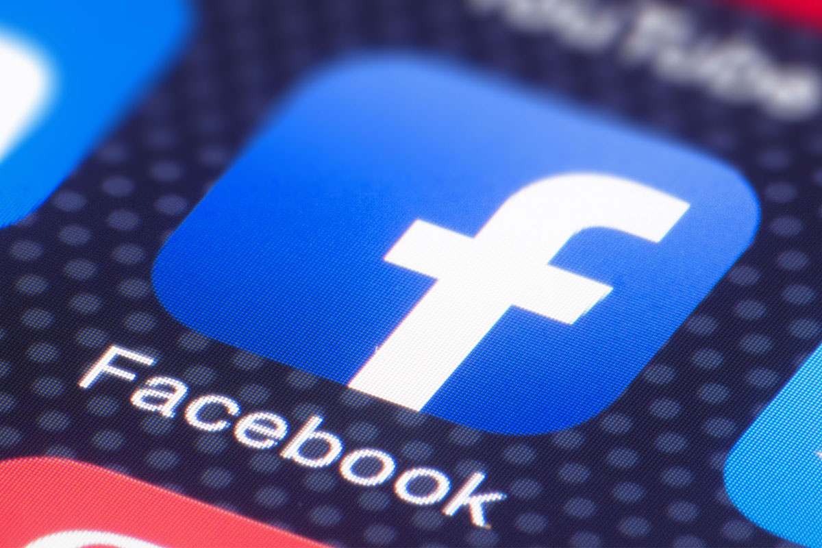 فیسبوک در کنار عذرخواهی بابت از دسترس خارج شدن سرویس‌ها، هرگونه افشای اطلاعات کاربران را رد کرد