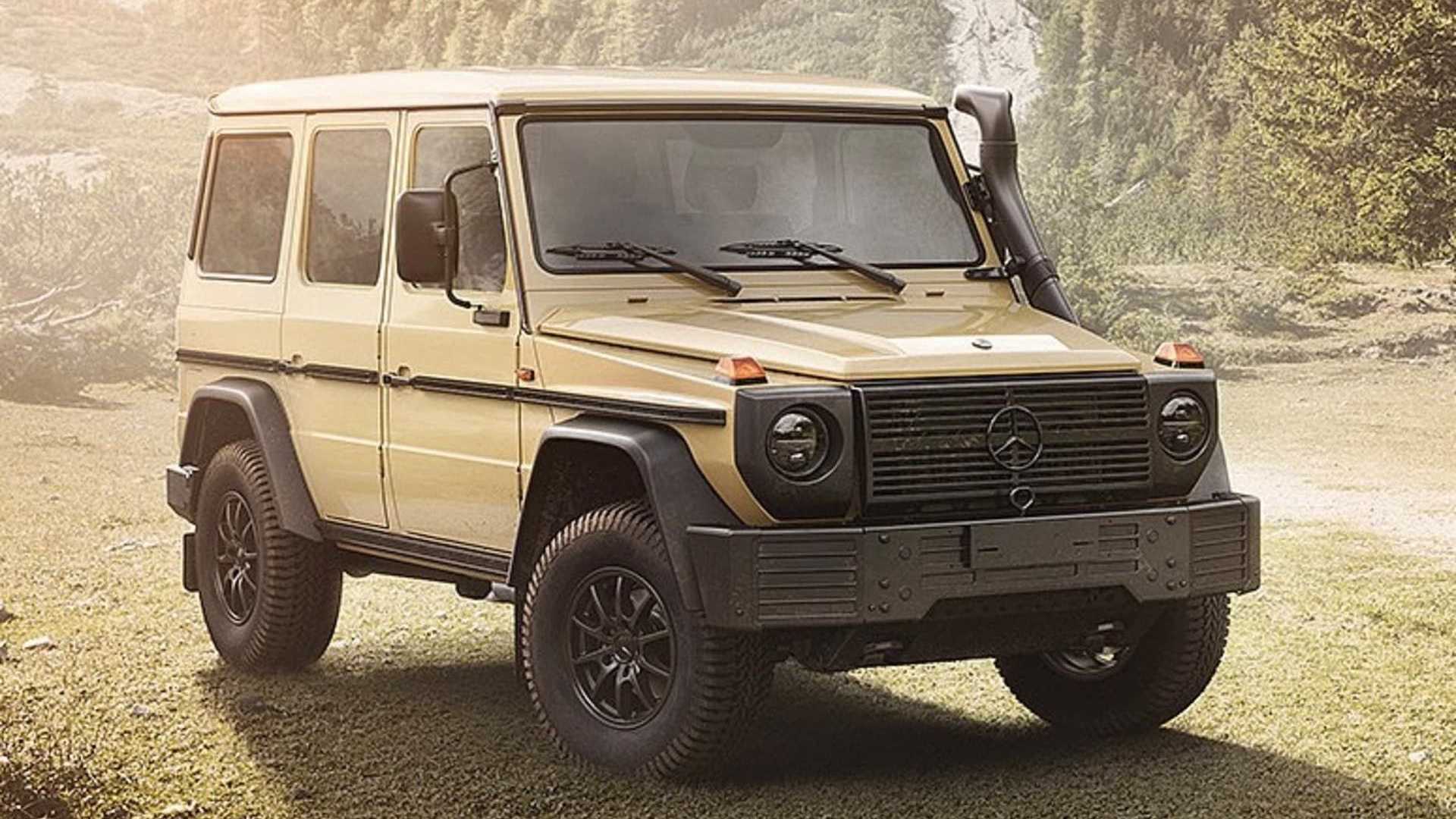 نمای سه چهارم نسخه نظامی مرسدس بنز کلاس جی / Mercedes Benz G-Class با منظره درخت