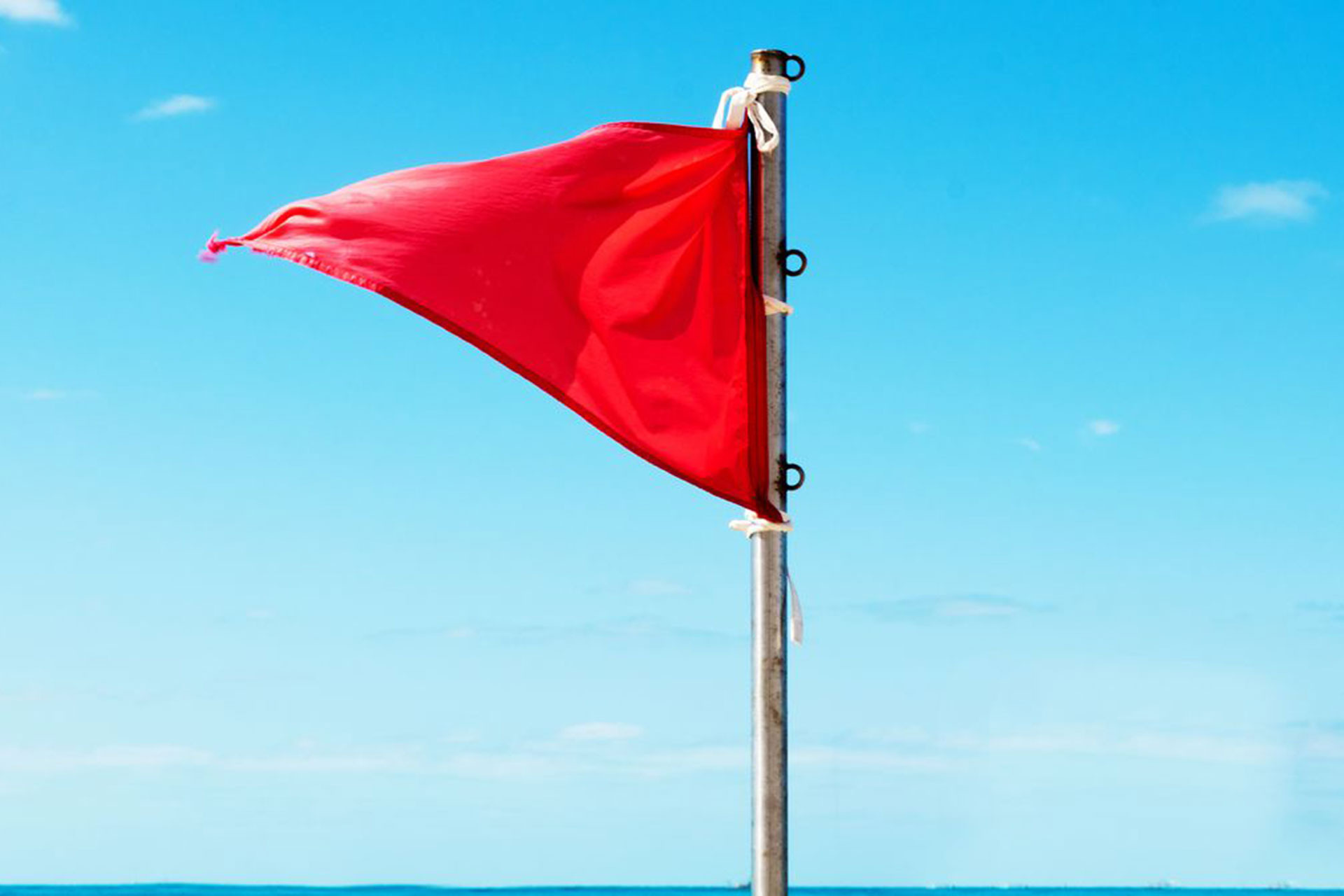 پرچم قرمز؛ ترندی جدید در توییتر برای هشدار در مورد افراد و روابط مختلف