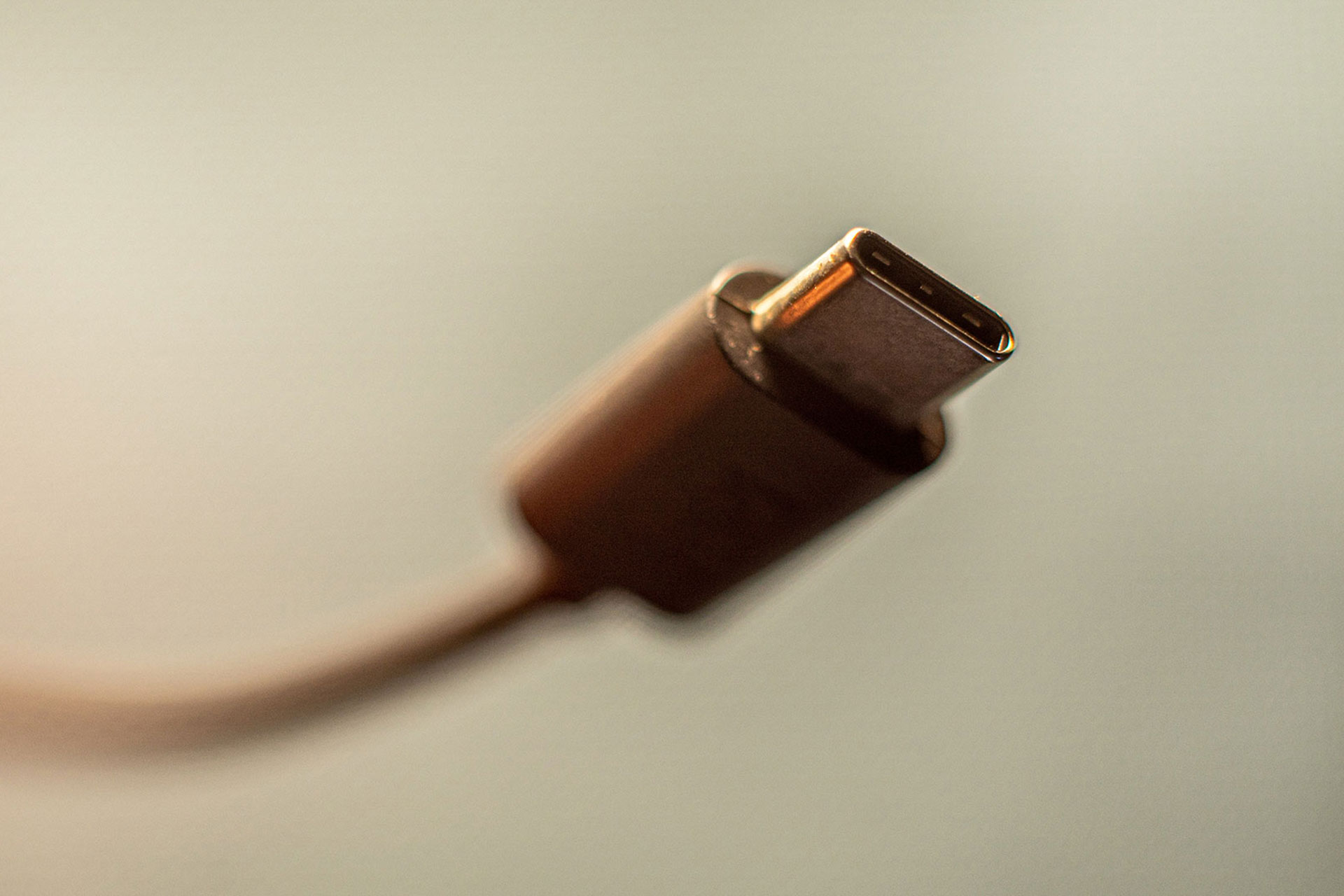 شایعه: درایور تونلینگ USB4 DisplayPort
