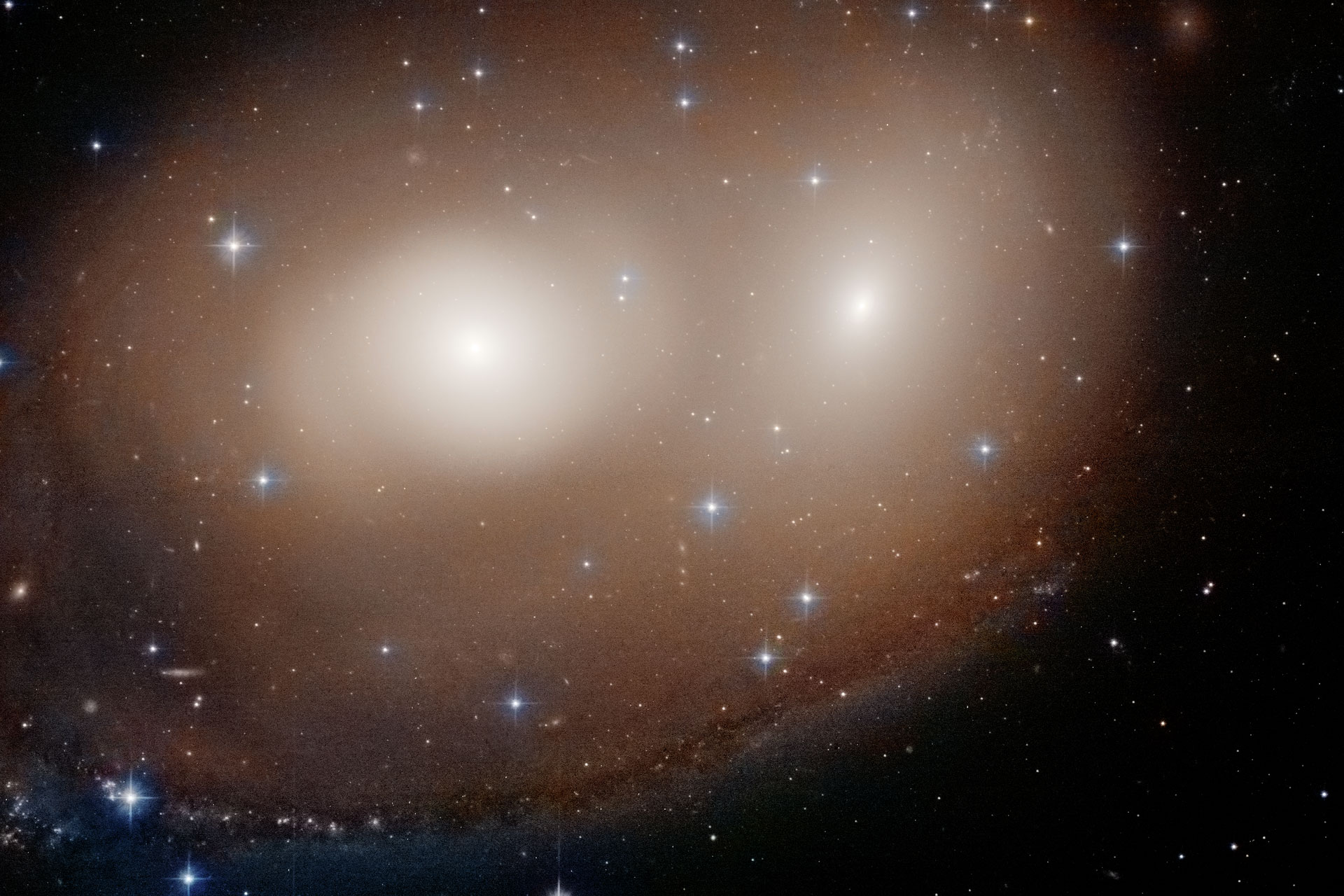 تصویر هابل از دو کهکشان در حال برخورد