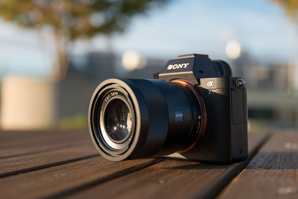 سونی تولید سری دوربین‌های عکاسی a7 II و a6400 را متوقف کرد