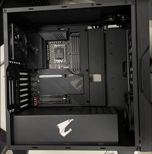 GIGABYTE Stealth Project