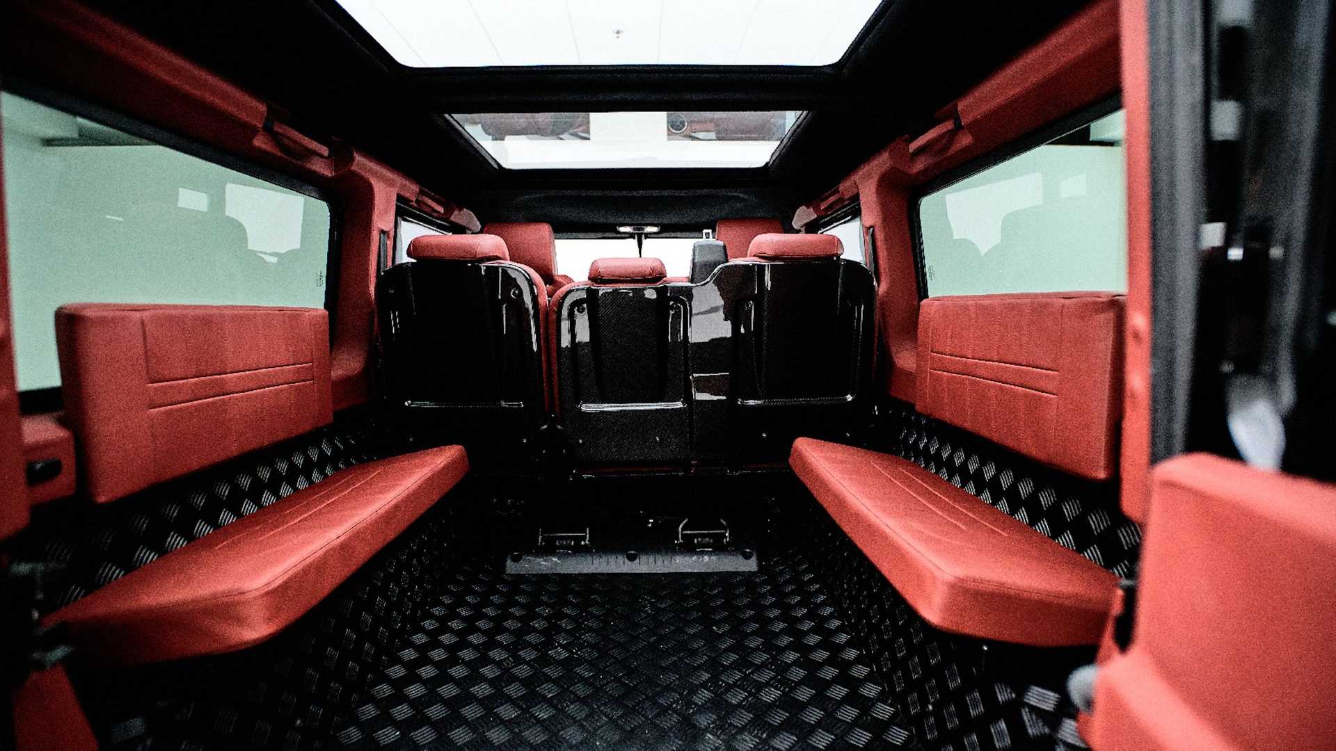 صندلی های عقب شاسی بلند لندرور دیفندر / Land Rover Defender با تیونینگ آرس دیزاین / Ares Design