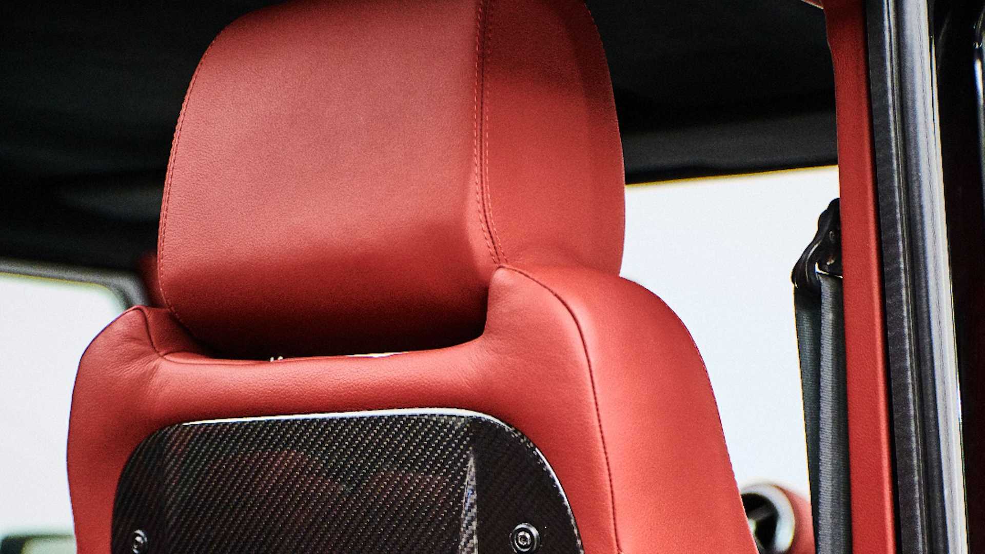 روکش صندلی شاسی بلند لندرور دیفندر / Land Rover Defender با تیونینگ آرس دیزاین / Ares Design
