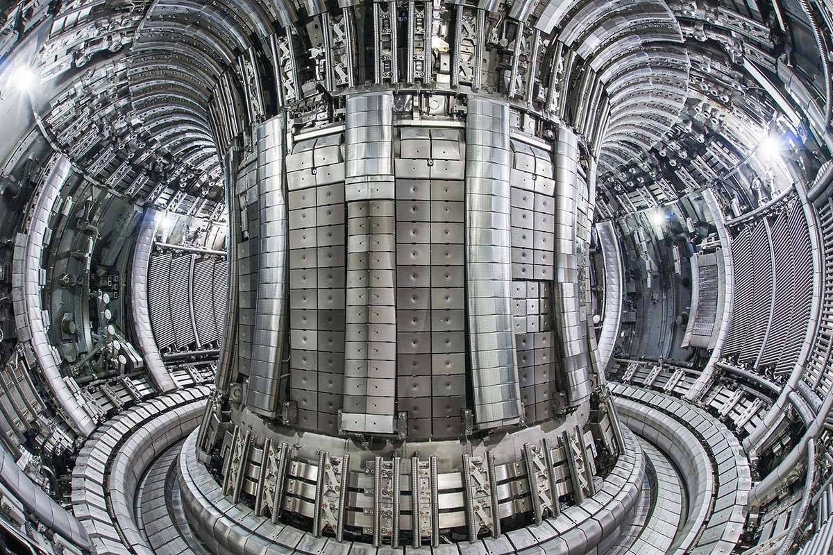سوخت بزرگ‌ترین رآکتور همجوشی هسته‌ای جهان آماده‌ی آزمایش است