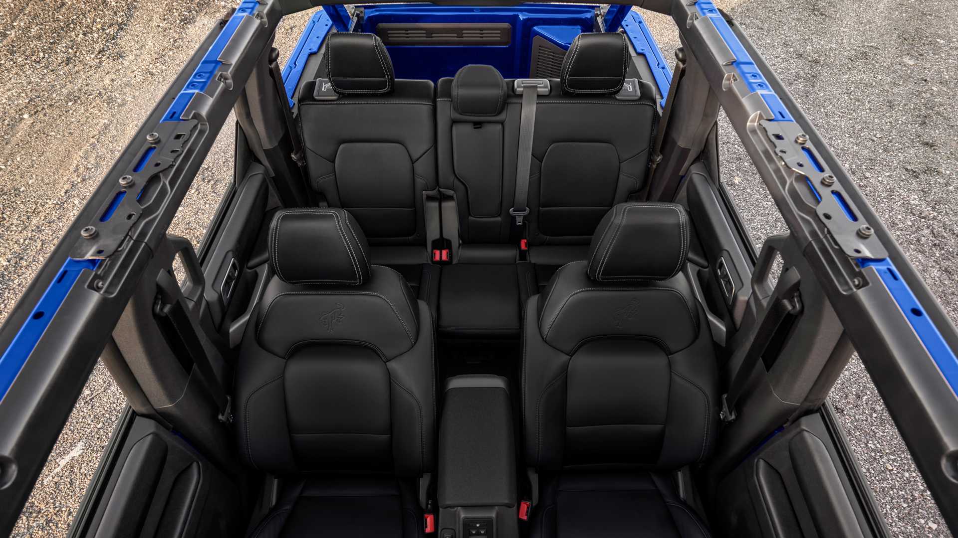 نمای صندلی فورد برونکو / Ford Bronco آبی رنگ
