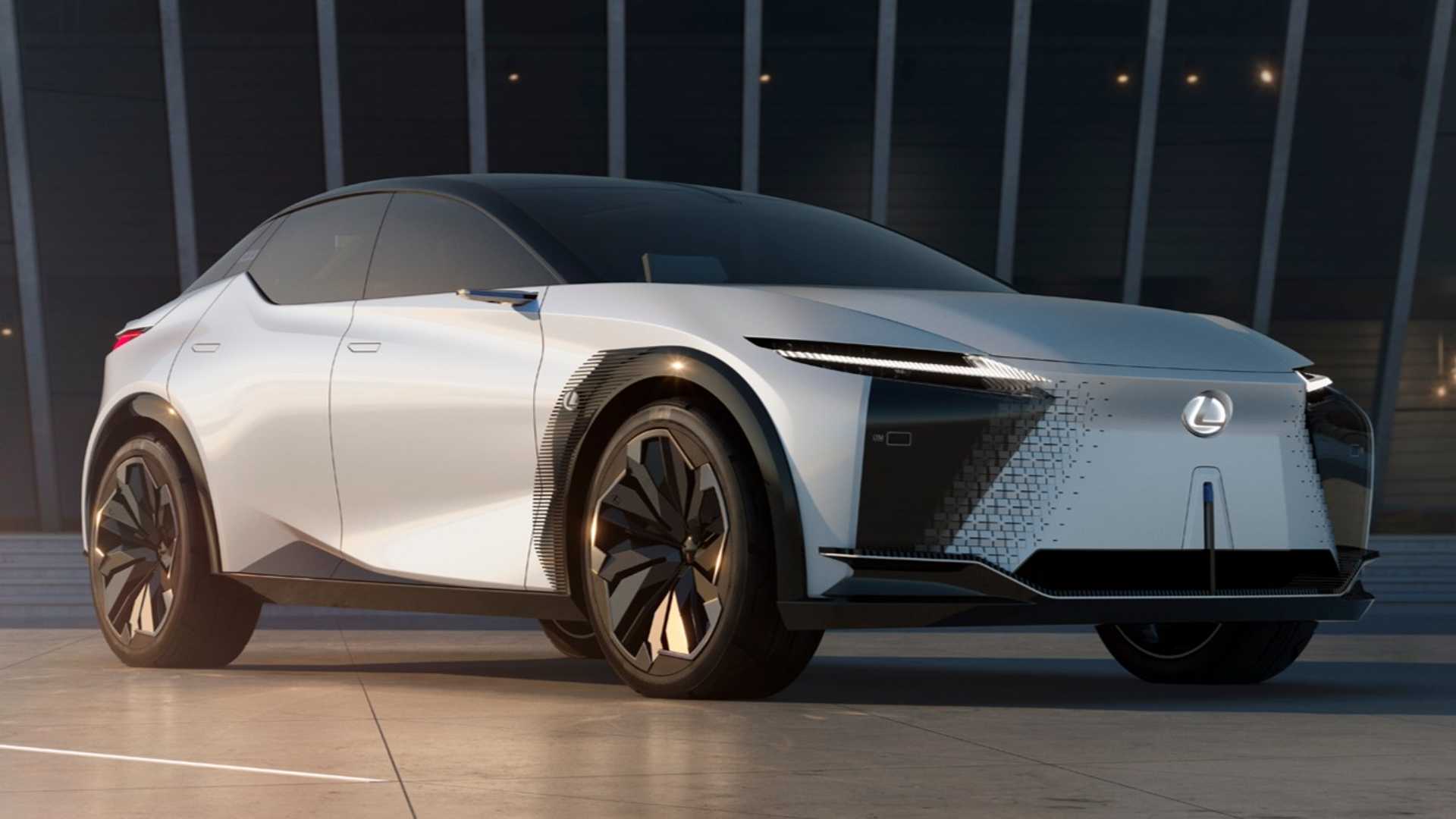نمای سه چهارم خودروی مفهومی و برقی لکسوس / Lexus LF-Z Electrified Concept EV سفید رنگ
