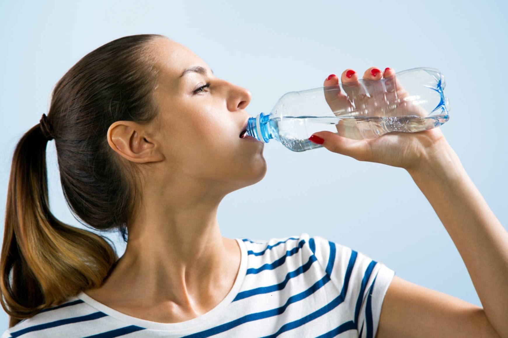 بدن انسان درمقایسه‌با نخستی‌های دیگر در مصرف آب صرفه‌جوتر است