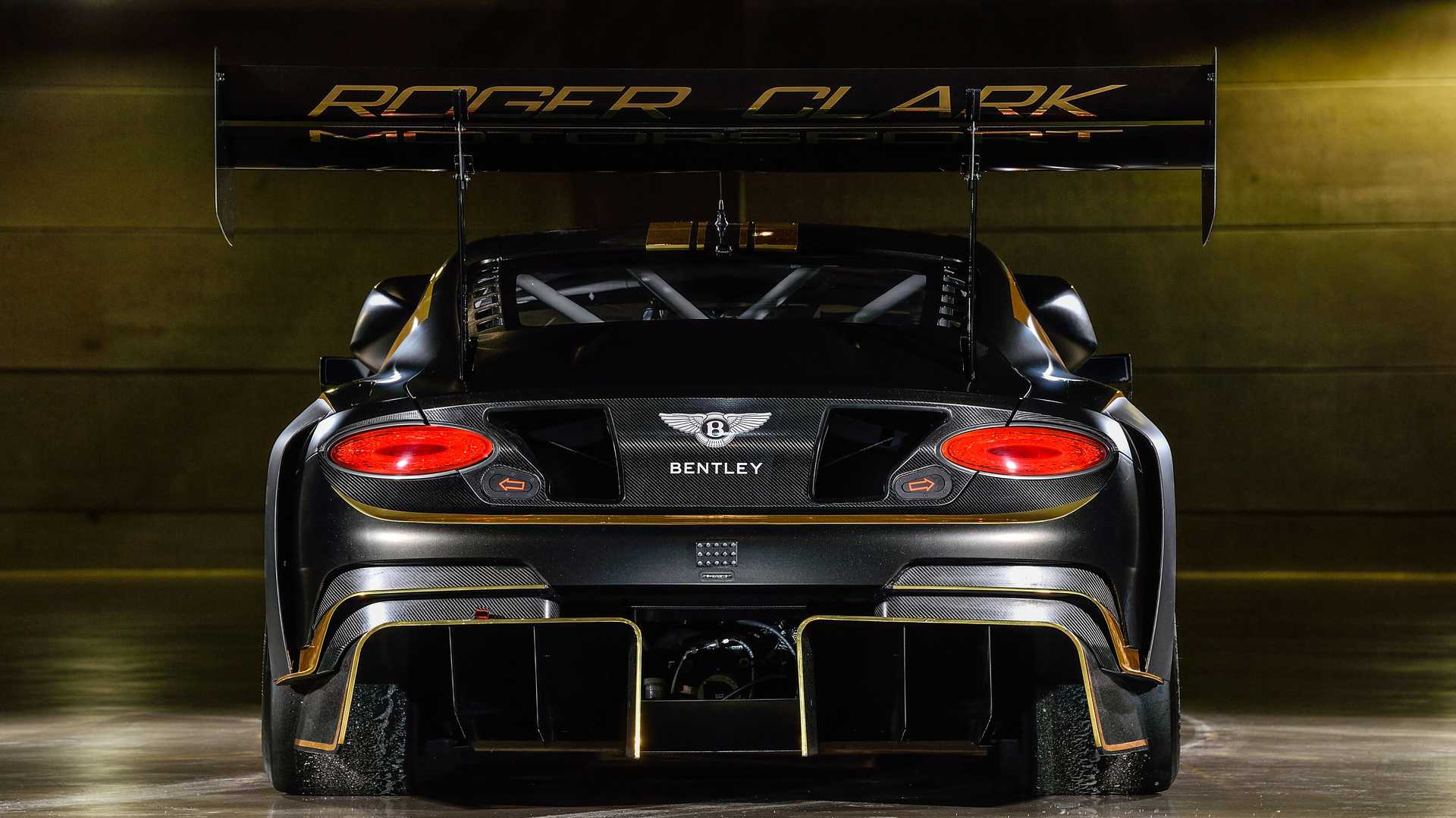 بال عقب بنتلی کنتیننتال جی تی 3 پایکز پیک / Bentley Continental GT3 Pikes Peak سیاه رنگ