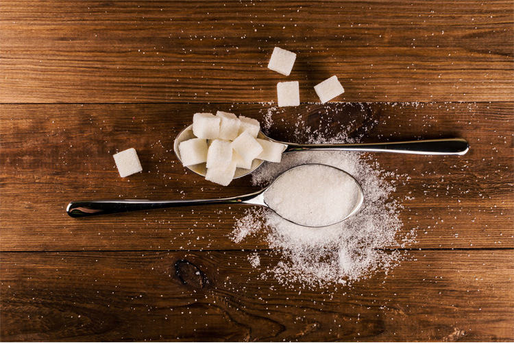 gettyimages sugar - آیا شیرین‌کننده‌های غیرطبیعی برای سلامتی مضرند؟