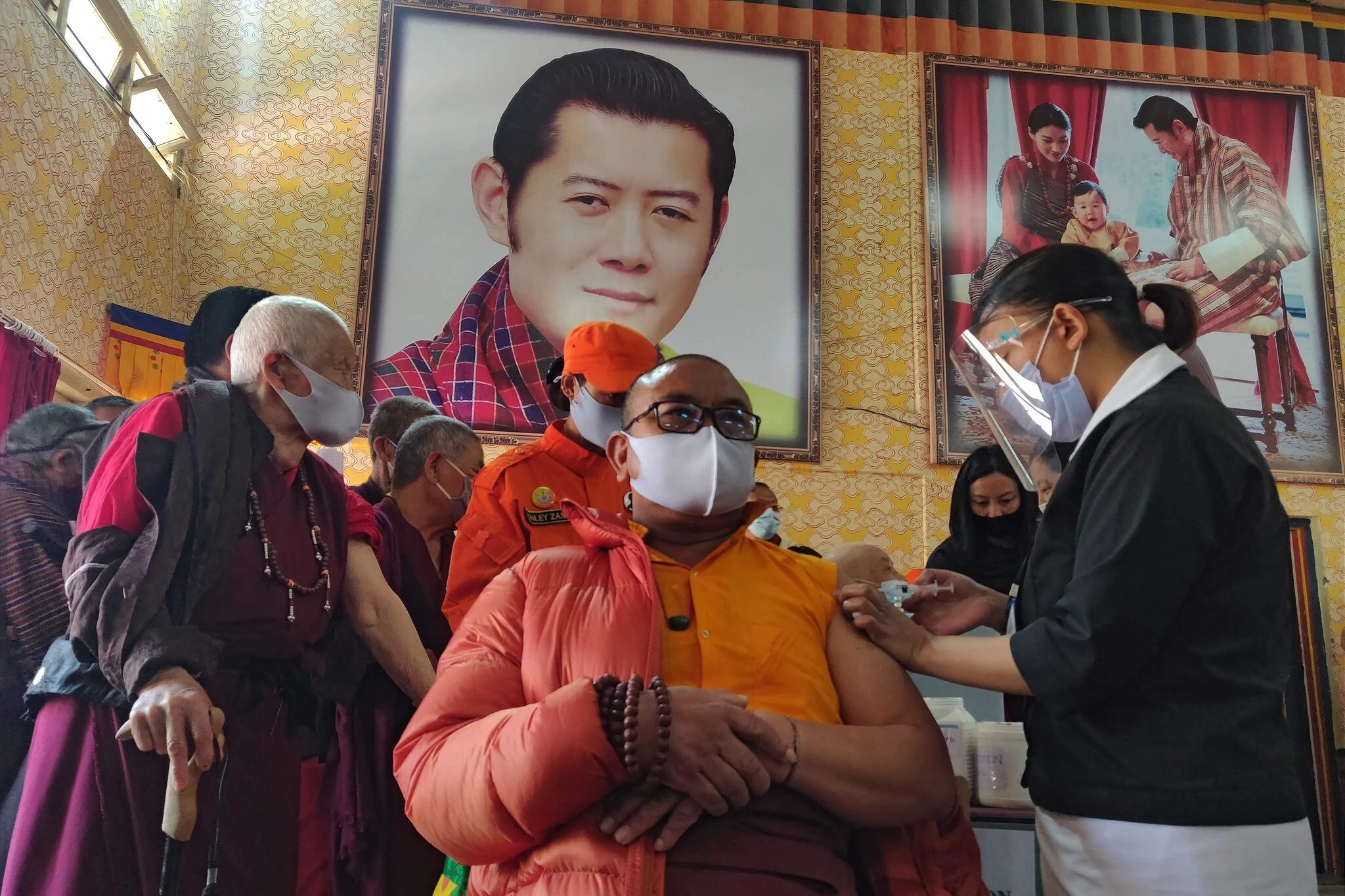 واکسیناسیون کرونا در بوتان چگونه از بیشتر کشورها پیشی گرفت