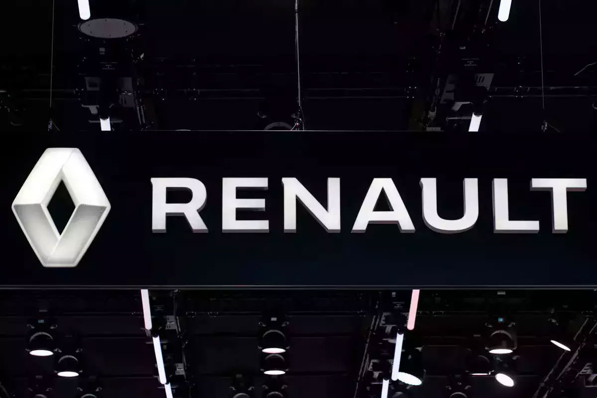 renault logo - فروش رنو برای پنجمین فصل متوالی کاهش یافت؛ دولت فرانسه کمک مالی خواهد کرد