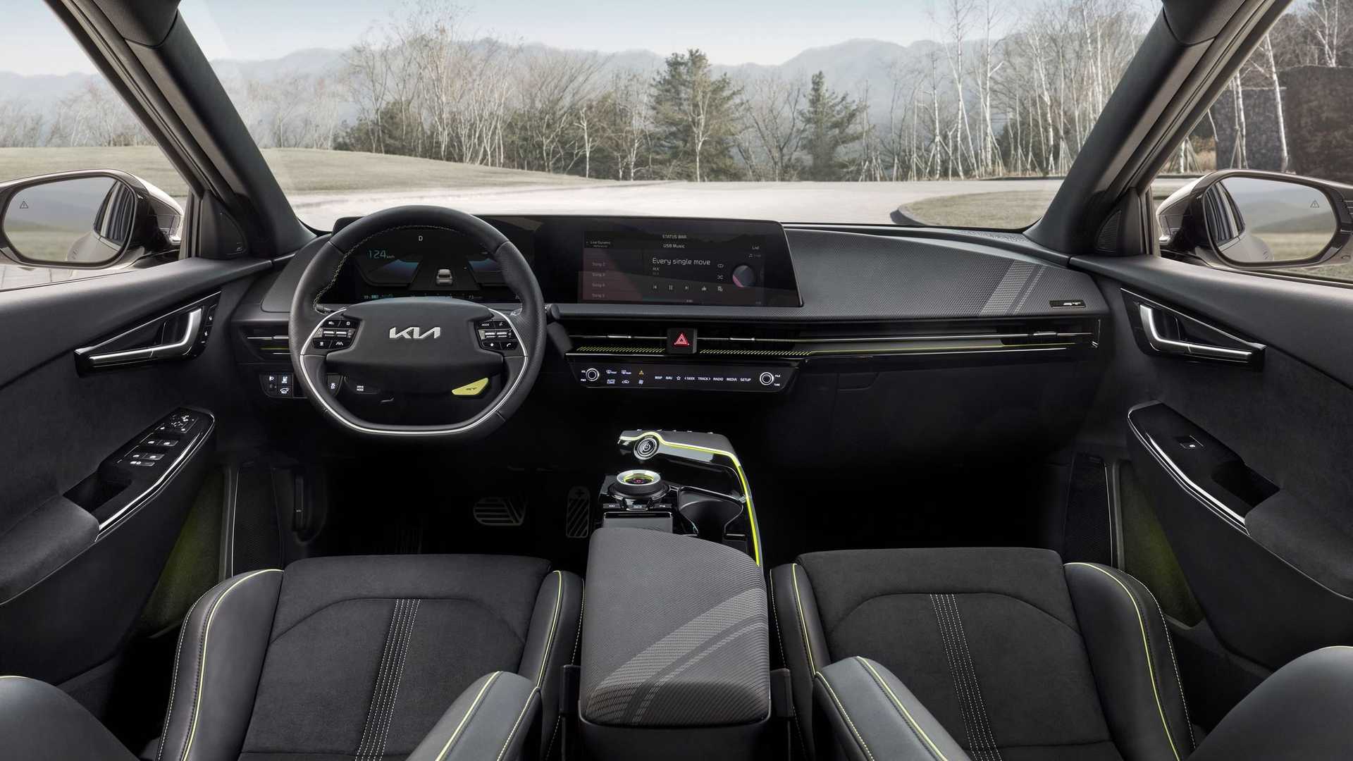 کابین و نمایشگر کراس اور برقی کیا ای وی 6 / 2022 Kia EV6 crossover