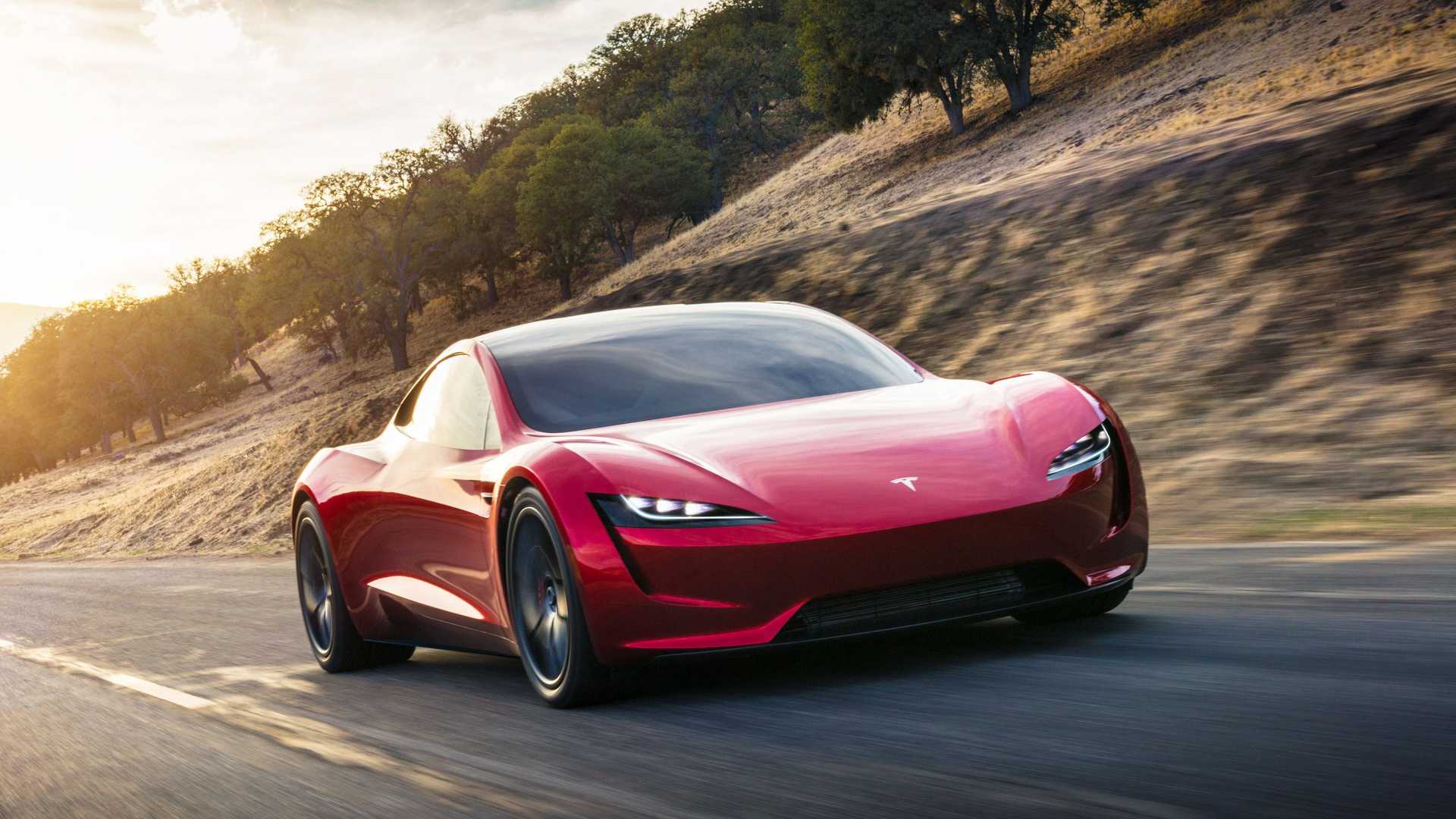 نمای جلو خودروی الکتریکی تسلا رودستر / Tesla Roadster قرمز رنگ