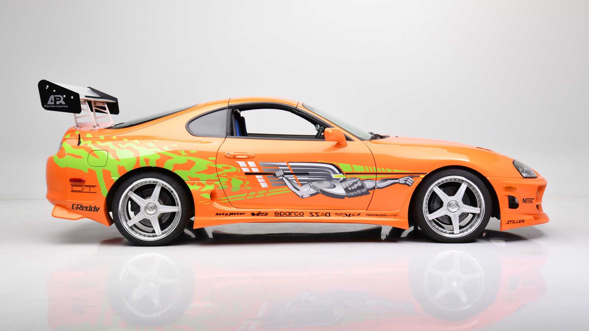نمای کناری تویوتا سوپرا فیلم سریع و خشن / Fast & Furious Toyota Supra نارنجی رنگ