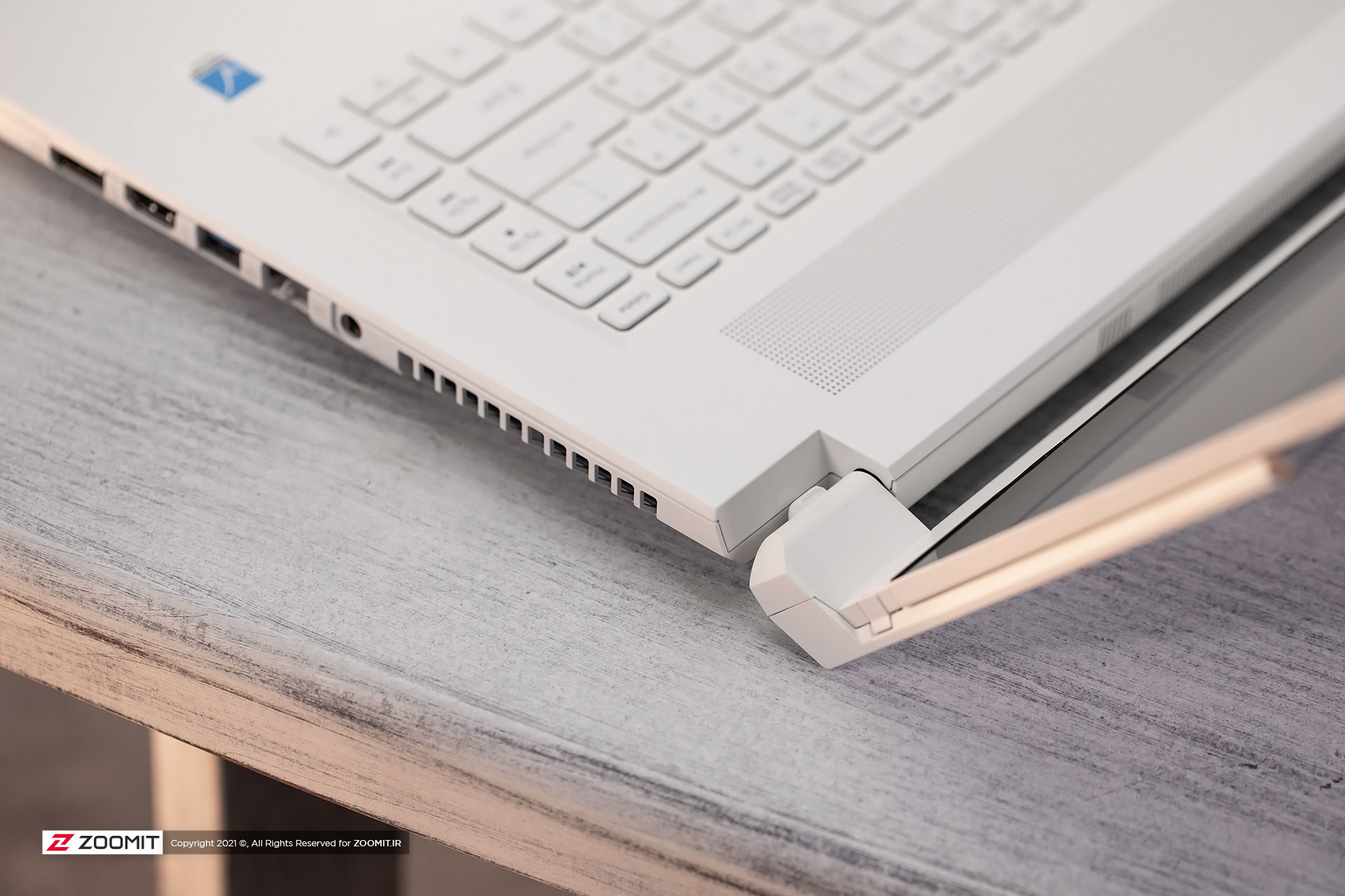 لولای اصلی لپ تاپ ایسر ConceptD 7 Ezel Pro