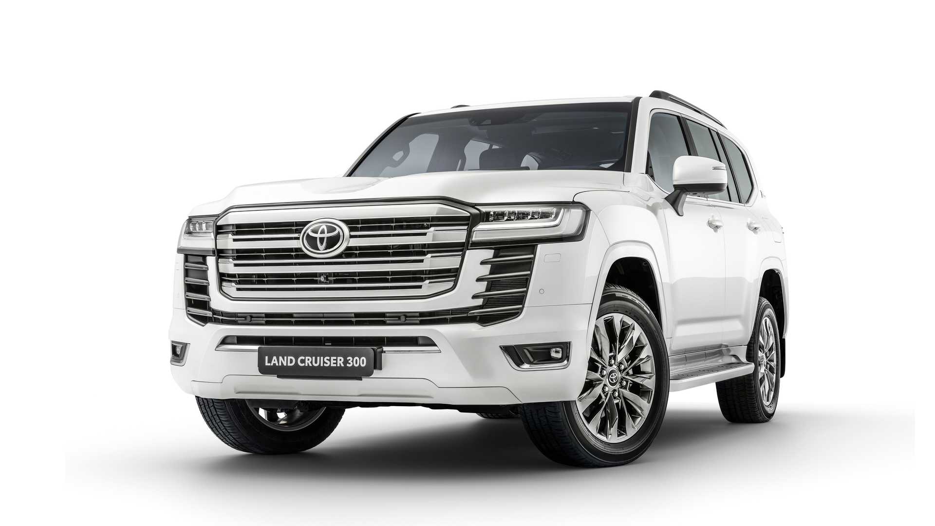 Toyota Land Cruiser 2022 تویوتا لندکروزر 300 نمای روبرو