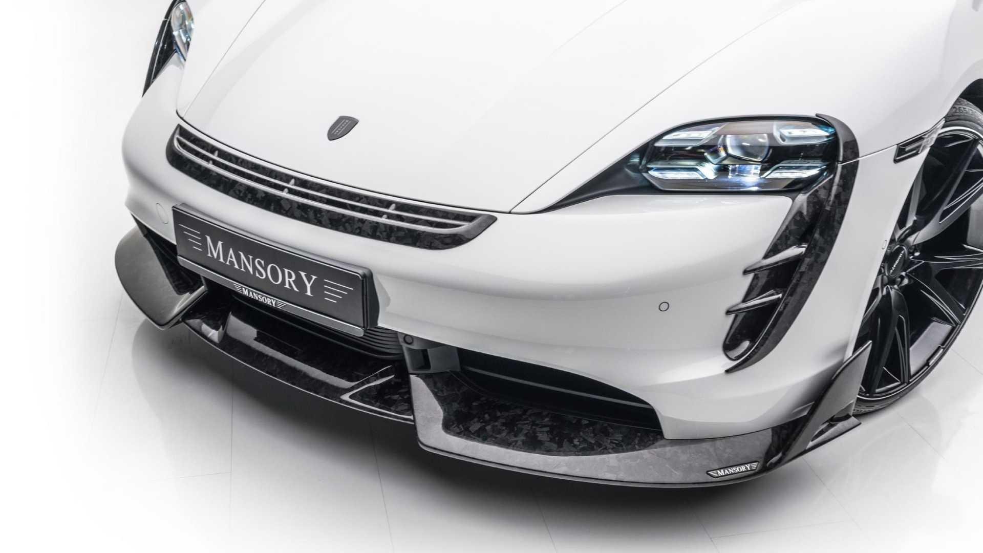 جلوپنجره پورشه تایکان تیونینگ منصوری / Mansory Porsche Taycan سفید رنگَ