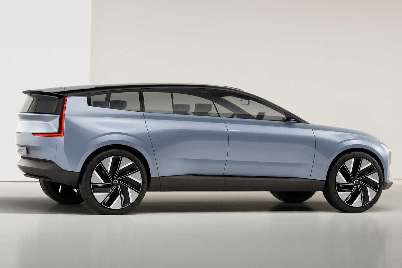 VOLVO Concept Recharge نمای جانبی مدل مفهومی ولوو