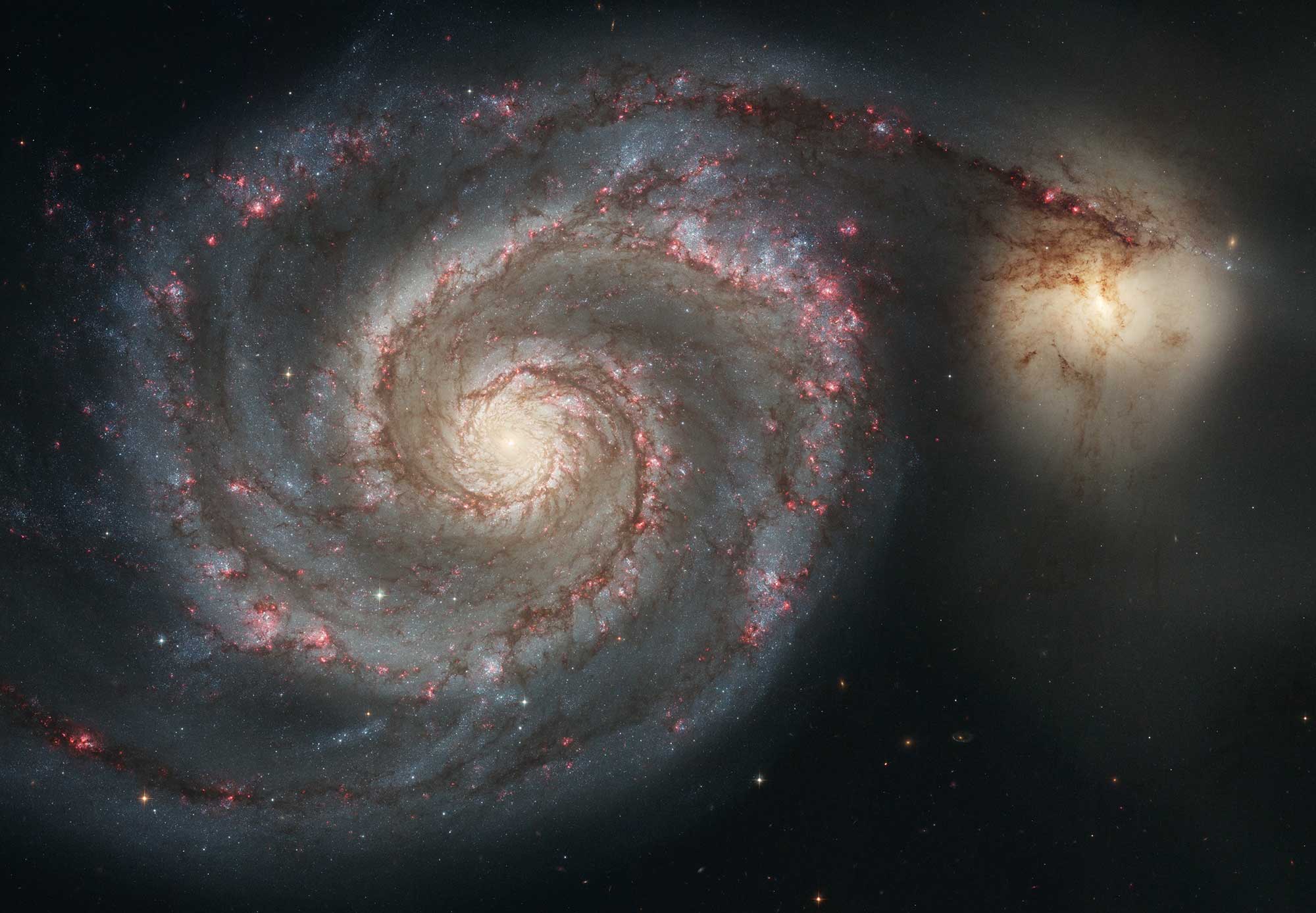 کهکشان گرداب (Whirlpool galaxy)