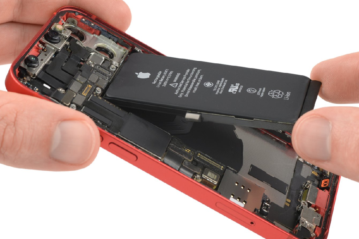 دیجی‌تایمز: اپل با کاهش ابعاد تراشه، ظرفیت باتری محصولاتش را افزایش خواهد داد